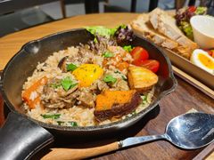 匈牙利牛肉铁锅炖饭-奎克咖啡Cuiqu(晶品店)