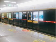 -南昌西站(地铁站)