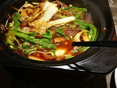 -鸣牌鸡煲(大岭山店)