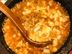 石锅鸡汤豆腐-绿茶餐厅(光谷世界城步行街店)