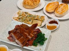 烧鹅叉烧拼盘-香港新发烧腊茶餐厅(书城店)