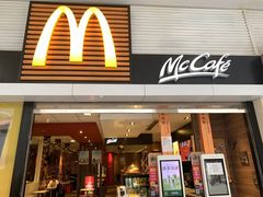 门面-麦当劳(汉口火车站候车室店)