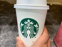 太妃榛果拿铁咖啡-星巴克(万都店)