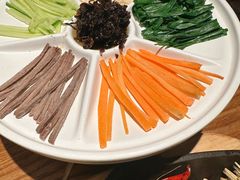 -云海肴·汽锅鸡·云南代表菜(天山百盛优客店)