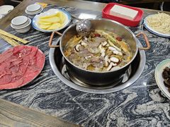-乳仔牛牦牛汤锅 烤羊排(松潘古城店)