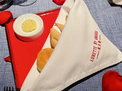 -弦月窗LUNETTE BY AMANDA(复兴路店)