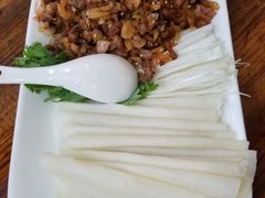 楼兰羊肉卷饼-清真新疆叶尔羌烤肉店(新香洲店)