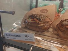 奥尔良风味鸡腿酥堡-85度C(苏州平江万达店)