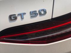 -天津波士信达奔驰4S店(卫津南路店)