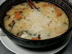 -蔼若春.传承三十年云南菜(金碧公园店)
