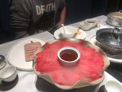 -红鼎豆捞·非遗鲍皇汤火锅(宝丰路店)