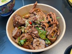 -多嘴超级肉蟹煲(中街恒隆故宫店)