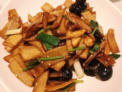 小炒杏鲍菇-北李妈妈菜·海肠捞饭(高新万达店)