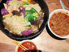 -万记麻辣烫国展总店