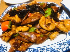 老哈熘三样-同合居·非遗东北菜(红博会展店)
