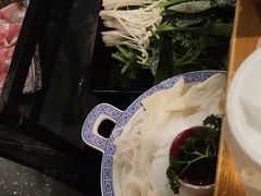 -哥老官重庆美蛙鱼头(五角场合生汇店)