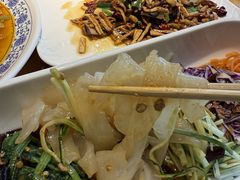-小三峡食府(西五路店)
