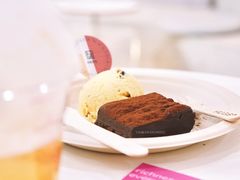 -HUGS coffee(东区店)