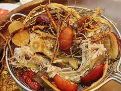 -东记炭炉·海鲜鸡煲(龙华店)