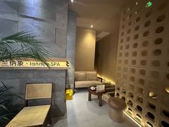 -凯德广场(武胜路店)