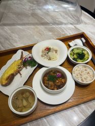 -乐茵敔山湾月子中心(独栋湖景店)