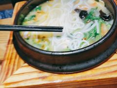 -麦麦山云南菜(复地活力城店)