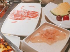 -海底捞火锅鲜切牛肉主题店(长寿路店)