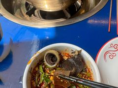 -牛华周记麻辣烫起源店