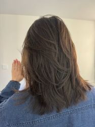 -十六番发型师事务所