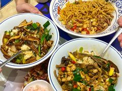 -李与白包子铺(桐梓林店)
