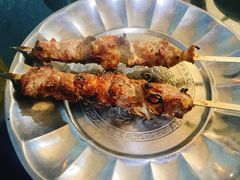 -烤肉小伙烤肉店