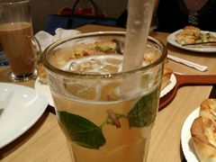 -必胜客(WOW中心城店)