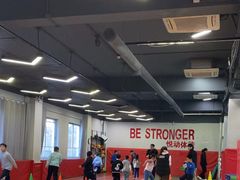 -悦动体能篮球羽毛球网球(三里河店)