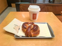 -LANLIZI BAKERY(COSMO店)