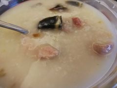皮蛋瘦肉粥-荣记拉肠(丽江店)