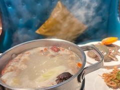 -领鲜活海鲜榴莲自助火锅(东门店)