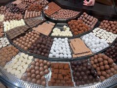 -Laderach 莱德拉(上海环贸iapm店)