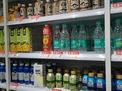 零售区-好特卖HotMaxx(杭州滨江宝龙城店)
