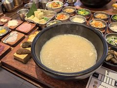-银米·云南传统过桥米线(双廊黑金冠店)