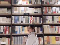 -钟书阁(群光广场店)