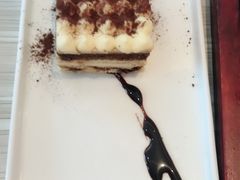 -必胜客(绿地新都会店)