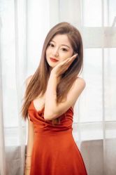 -洋洋婚纱品牌集合店
