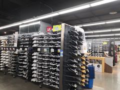 -迪卡侬(西三旗店)