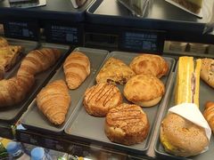 -星巴克(西藏路店)