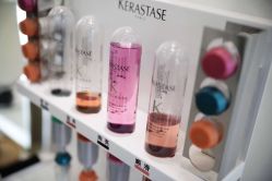 -E.L.K造型momopark店