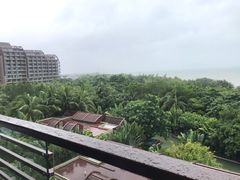 -三亚湾海居铂尔曼度假酒店