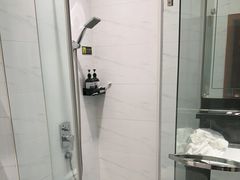 -蓬客精品酒店(南山海岸城购物中心店)