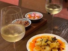 -肆海小川菜酒馆Wine Bistro (青年路店)