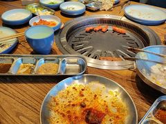 -明洞阿姨·韩式酱蟹烤肉·创意料理(三元桥店)