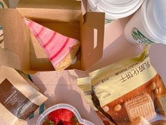 -星巴克臻选(郑州中原万达店)